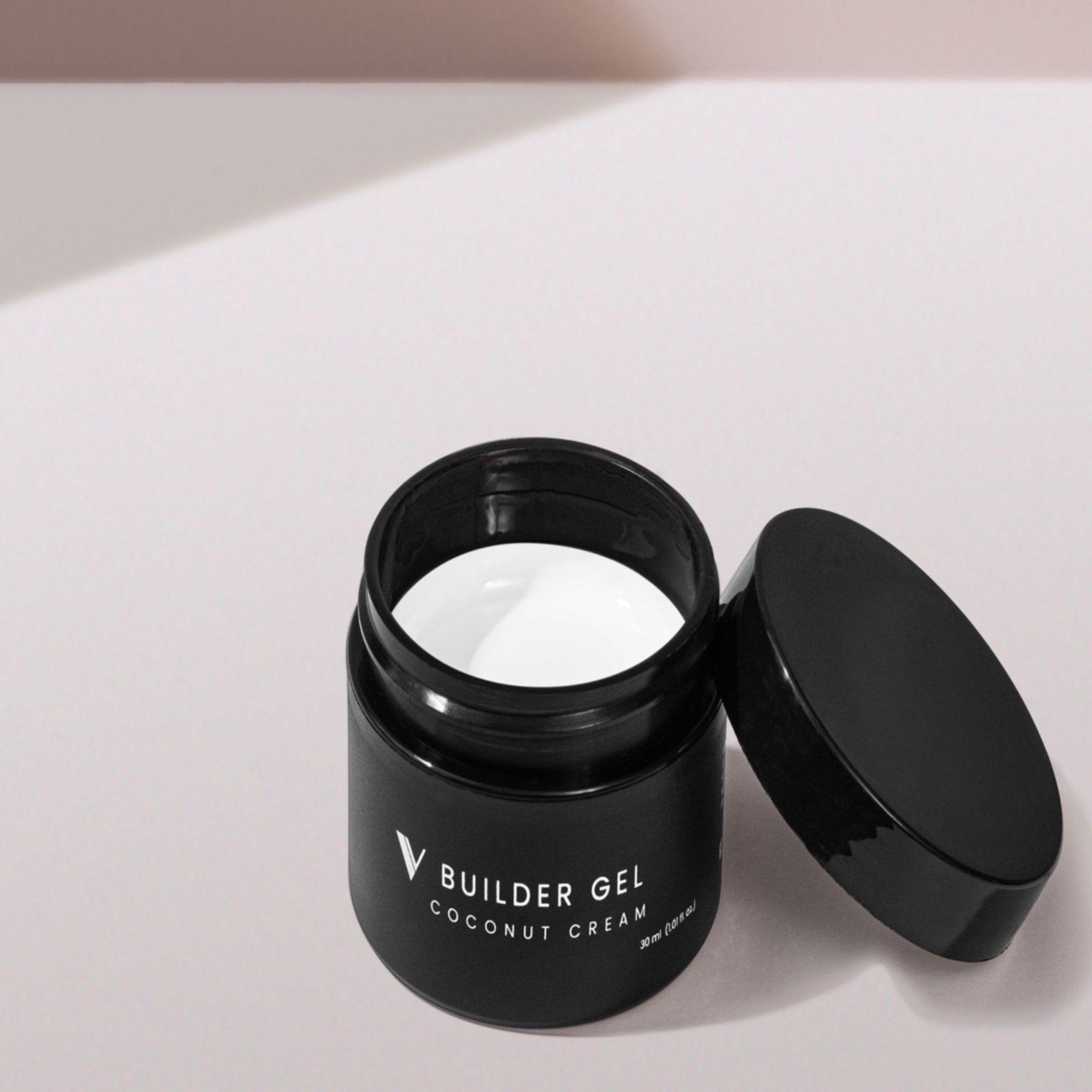 V Builder Gel - Coconut Cream - Siena Distribution